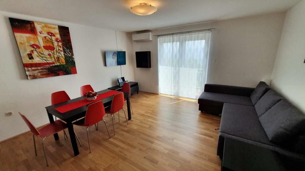 Apartment Bella Mare Novi Vinodolski Exterior foto